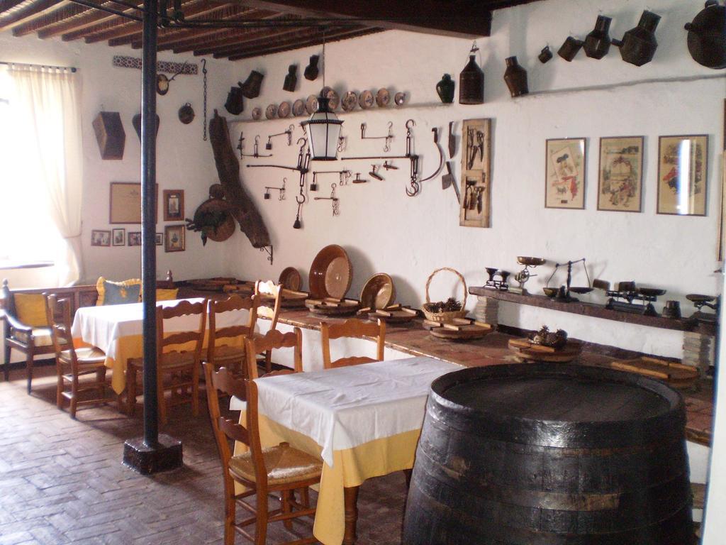 Comares Hotel-Museo Molino De Los Abuelos מראה חיצוני תמונה